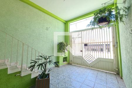 Casa à venda com 82m², 4 quartos e 1 vagaGaragem