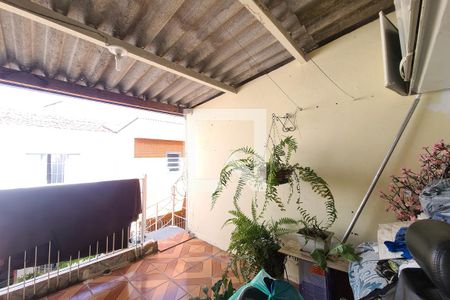 Casa à venda com 82m², 4 quartos e 1 vagaÁrea de Serviço