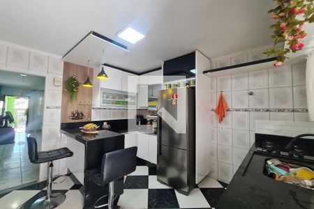 Casa à venda com 82m², 4 quartos e 1 vagaCozinha