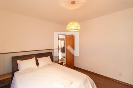 Casa de condomínio à venda com 544m², 4 quartos e 2 vagasBanheiro da Suíte 04