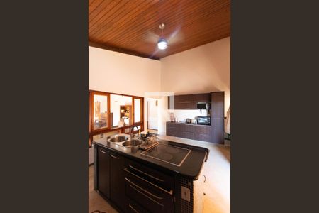 Casa de condomínio à venda com 544m², 4 quartos e 2 vagasCozinha