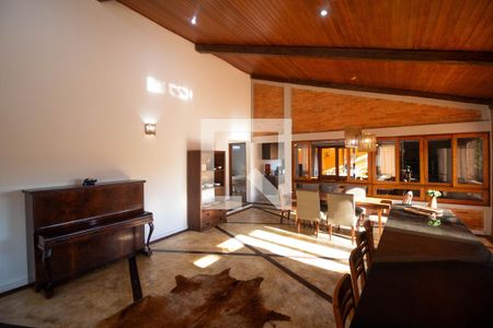 Casa de condomínio à venda com 544m², 4 quartos e 2 vagasSalas