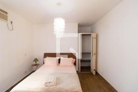 Casa de condomínio à venda com 544m², 4 quartos e 2 vagasSuíte 02