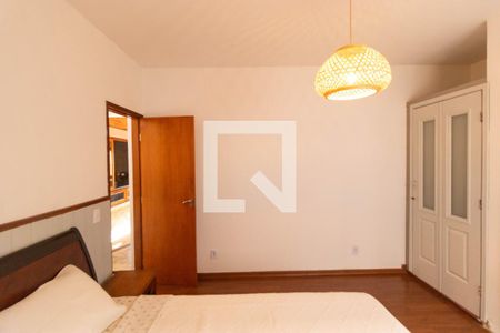 Casa de condomínio à venda com 544m², 4 quartos e 2 vagasBanheiro da Suíte 04