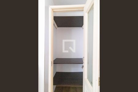 Casa de condomínio à venda com 544m², 4 quartos e 2 vagasSuíte 02 - Armário