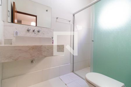 Casa de condomínio à venda com 544m², 4 quartos e 2 vagasBanheiro da Suíte 02