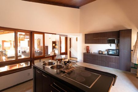 Casa de condomínio à venda com 544m², 4 quartos e 2 vagasCozinha