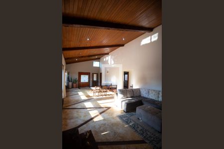 Casa de condomínio à venda com 544m², 4 quartos e 2 vagasSalas