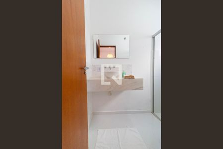 Casa de condomínio à venda com 544m², 4 quartos e 2 vagasBanheiro da Suíte 04