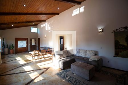 Casa de condomínio à venda com 544m², 4 quartos e 2 vagasSalas