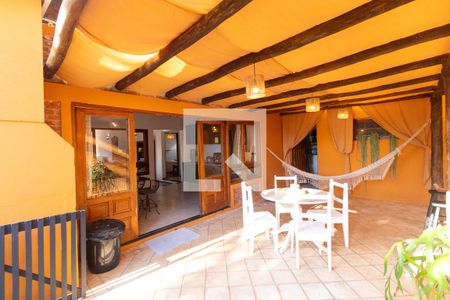 Casa de condomínio à venda com 544m², 4 quartos e 2 vagasVaranda