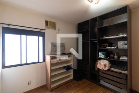 Casa de condomínio à venda com 544m², 4 quartos e 2 vagasSuíte 01