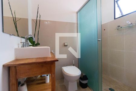 Casa de condomínio à venda com 544m², 4 quartos e 2 vagasBanheiro da Suíte 01