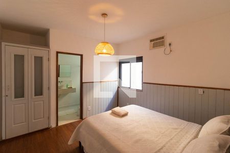 Casa de condomínio à venda com 544m², 4 quartos e 2 vagasBanheiro da Suíte 04