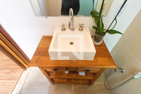 Casa de condomínio à venda com 544m², 4 quartos e 2 vagasBanheiro da Suíte 01