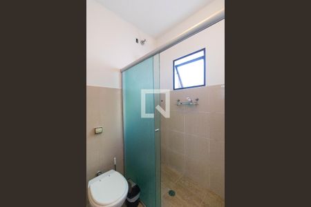 Casa de condomínio à venda com 544m², 4 quartos e 2 vagasBanheiro da Suíte 01