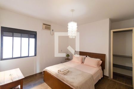 Casa de condomínio à venda com 544m², 4 quartos e 2 vagasSuíte 02