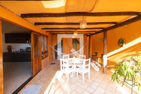 Casa de condomínio à venda com 544m², 4 quartos e 2 vagasVaranda