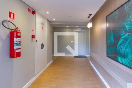 Apartamento à venda com 30m², 1 quarto e sem vaga Apartamento à venda com 30m², 1 quarto e sem vagaHall social