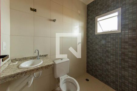 Casa de condomínio para alugar com 112m², 2 quartos e 2 vagasBanheiro