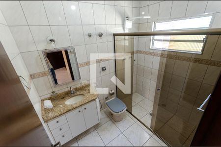 Casa para alugar com 200m², 3 quartos e 2 vagas Casa para alugar com 200m², 3 quartos e 2 vagasBanheiro da Suíte