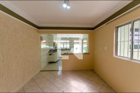 Casa para alugar com 200m², 3 quartos e 2 vagas Casa para alugar com 200m², 3 quartos e 2 vagasCozinha