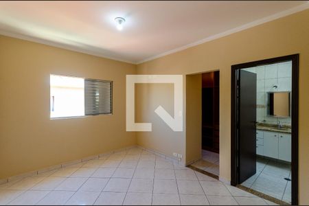 Casa para alugar com 200m², 3 quartos e 2 vagas Casa para alugar com 200m², 3 quartos e 2 vagasSuíte