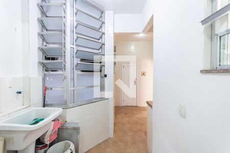 Apartamento para alugar com 62m², 2 quartos e sem vagaCozinha e Área de Serviço