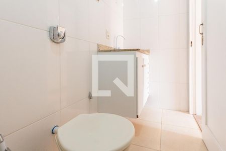 Apartamento para alugar com 62m², 2 quartos e sem vagaBanheiro