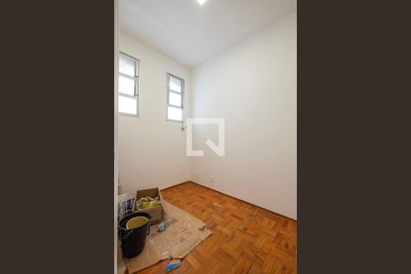 Apartamento à venda com 300m², 4 quartos e 2 vagasÁrea de Serviço - Quarto