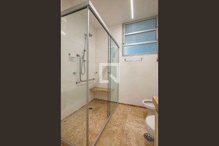 Apartamento à venda com 300m², 4 quartos e 2 vagasSuíte - Banheiro