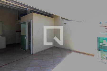Casa de condomínio para alugar com 112m², 2 quartos e 2 vagas Casa de condomínio para alugar com 112m², 2 quartos e 2 vagasTerraço
