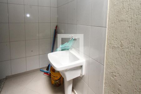 Casa de condomínio para alugar com 112m², 2 quartos e 2 vagas Casa de condomínio para alugar com 112m², 2 quartos e 2 vagasÁrea de Serviço