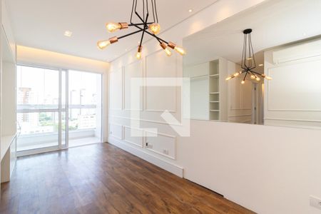 Sala de apartamento à venda com 2 quartos, 63m² em Vila Olímpia, São Paulo