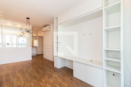 Sala de apartamento à venda com 2 quartos, 63m² em Vila Olímpia, São Paulo