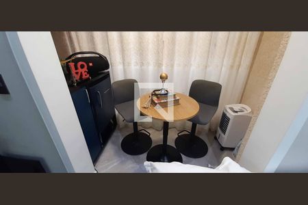 Sala de apartamento à venda com 2 quartos, 50m² em Novo Osasco, Osasco