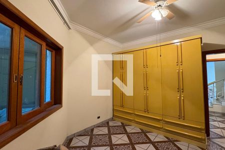 Casa de condomínio à venda com 975m², 4 quartos e 8 vagasQuarto de Serviço