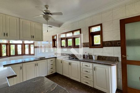 Casa de condomínio à venda com 975m², 4 quartos e 8 vagasCozinha