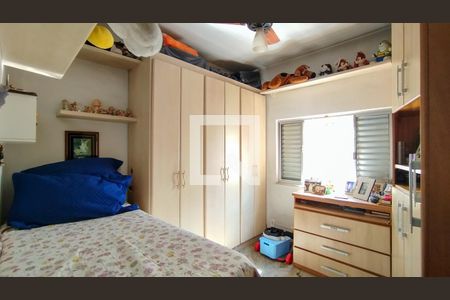 Casa à venda com 400m², 3 quartos e 3 vagas Casa à venda com 400m², 3 quartos e 3 vagasQuarto 2