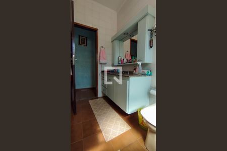 Casa à venda com 400m², 3 quartos e 3 vagas Casa à venda com 400m², 3 quartos e 3 vagasBanheiro