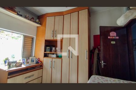 Casa à venda com 400m², 3 quartos e 3 vagas Casa à venda com 400m², 3 quartos e 3 vagasQuarto 2