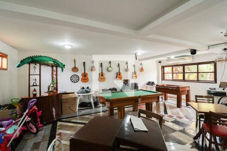 Casa à venda com 780m², 5 quartos e 4 vagasSalão de Festas/Salão de Jogos