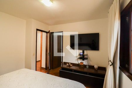 Casa à venda com 780m², 5 quartos e 4 vagasSuíte 