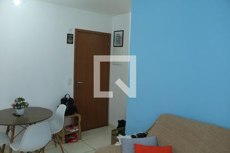 Sala de apartamento para alugar com 2 quartos, 47m² em Ouro Verde, Nova Iguaçu