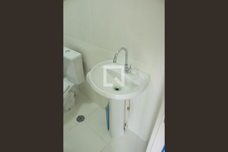 Banheiro de apartamento para alugar com 2 quartos, 33m² em Jardim Prudência, São Paulo