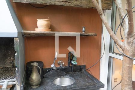 Casa de condomínio para alugar com 130m², 2 quartos e 2 vagas Casa de condomínio para alugar com 130m², 2 quartos e 2 vagasSacada/Churrasqueira