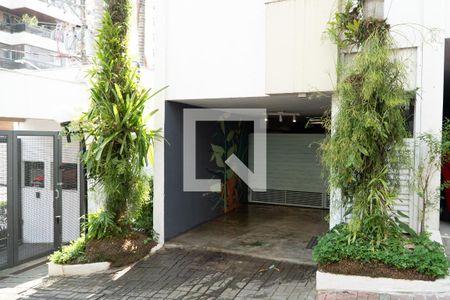 Casa de condomínio para alugar com 130m², 2 quartos e 2 vagas Casa de condomínio para alugar com 130m², 2 quartos e 2 vagasFachada (garagem)