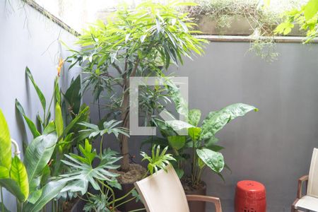 Casa de condomínio para alugar com 130m², 2 quartos e 2 vagas Casa de condomínio para alugar com 130m², 2 quartos e 2 vagasSacada/Churrasqueira