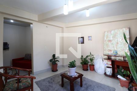 Casa à venda com 160m², 3 quartos e sem vagaHall