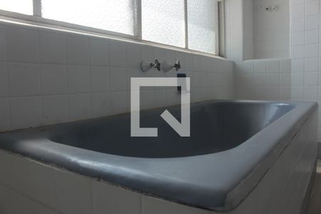 Apartamento para alugar com 160m², 2 quartos e sem vagaBanheiro